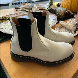 Brand New Dr. Marten Softy Chelsea White Winter Boots W 9 , Men 8 Wow